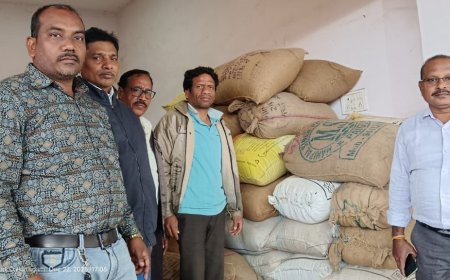 अवैध धान पर जिला प्रशासन की सख्त कार्रवाई, 102.80 क्विंटल धान जब्त