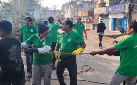 महाराजबंध तालाब सफाई अभियान को 20 दिन पूरे, आधा तालाब साफ, 50 ट्रक कचरा निकाला