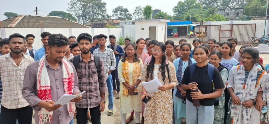 इंद्रावती महाविद्यालय के छात्रों का प्रशासन के खिलाफ विरोध, शराब दुकान हटाने की मांग तेज