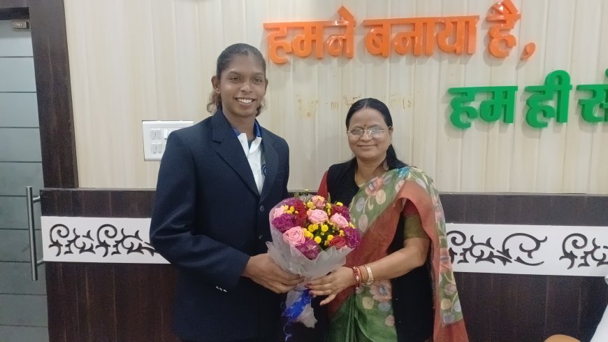 कोरबा की बेटी संजू देवी बनी महिला कबड्डी विश्व कप की शान, महापौर से हुई सौजन्य मुलाकात