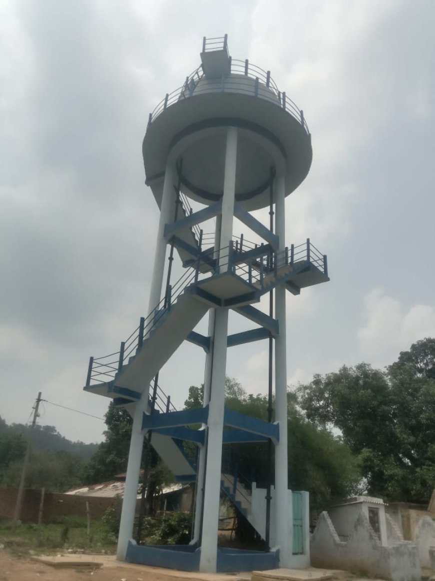 कोरिया–सोनहत में जल जीवन मिशन की बड़ी पोल—44 टंकियां अधूरी, करोड़ों खर्च फिर भी ग्रामीण बूंद–बूंद पानी को तरसे