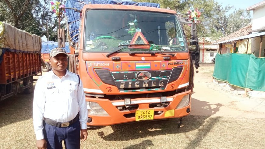 जशपुर पुलिस की बड़ी कार्रवाई: दो ट्रक व एक पिकअप से 238 क्विंटल अवैध धान जब्त