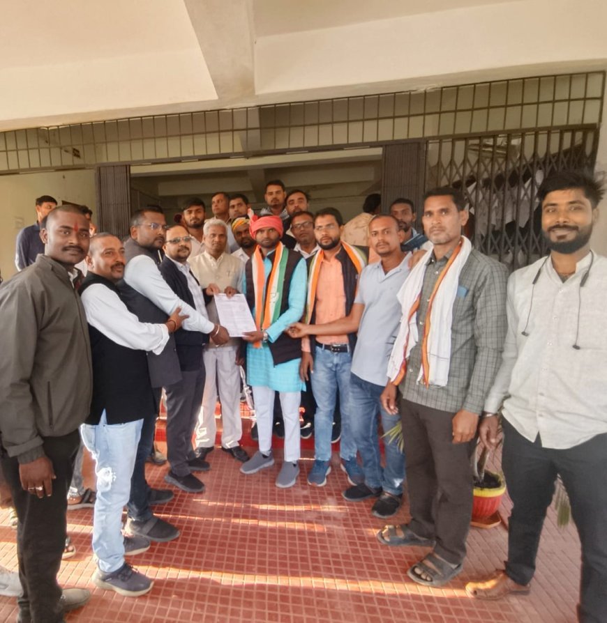 गन्ना भुगतान व कारखाना अनियमितताओं पर युवा कांग्रेस का कलेक्टर को ज्ञापन