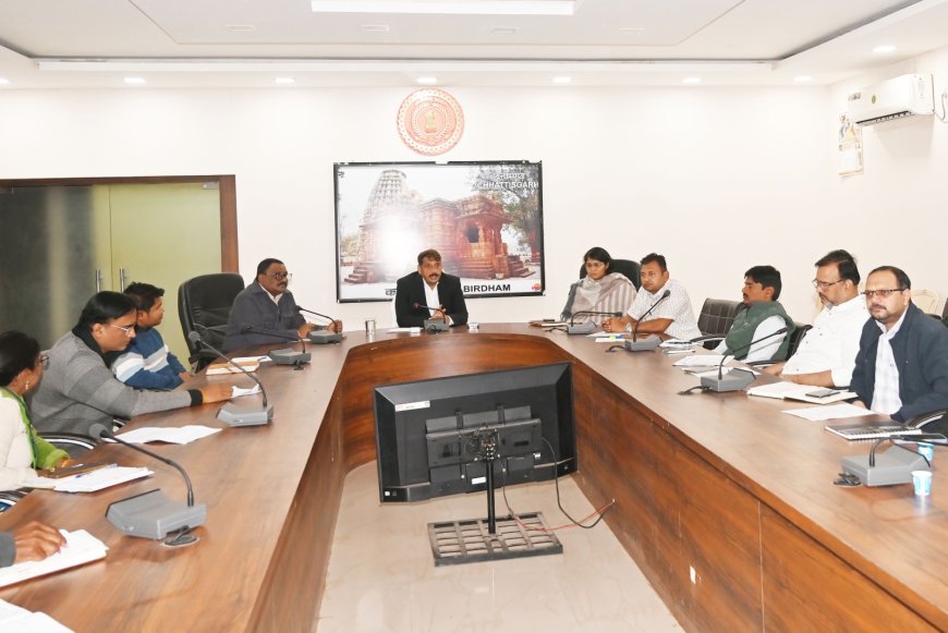 अवैध धान भंडारण रोकने अभियान जारी, कलेक्टर गोपाल वर्मा ने दिए सख्त निर्देश