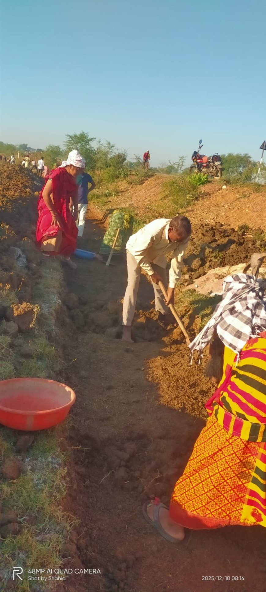 महात्मा गांधी नरेगा के कार्यों में रफ्तार, 29,500 से अधिक ग्रामीणों को मिला रोजगार