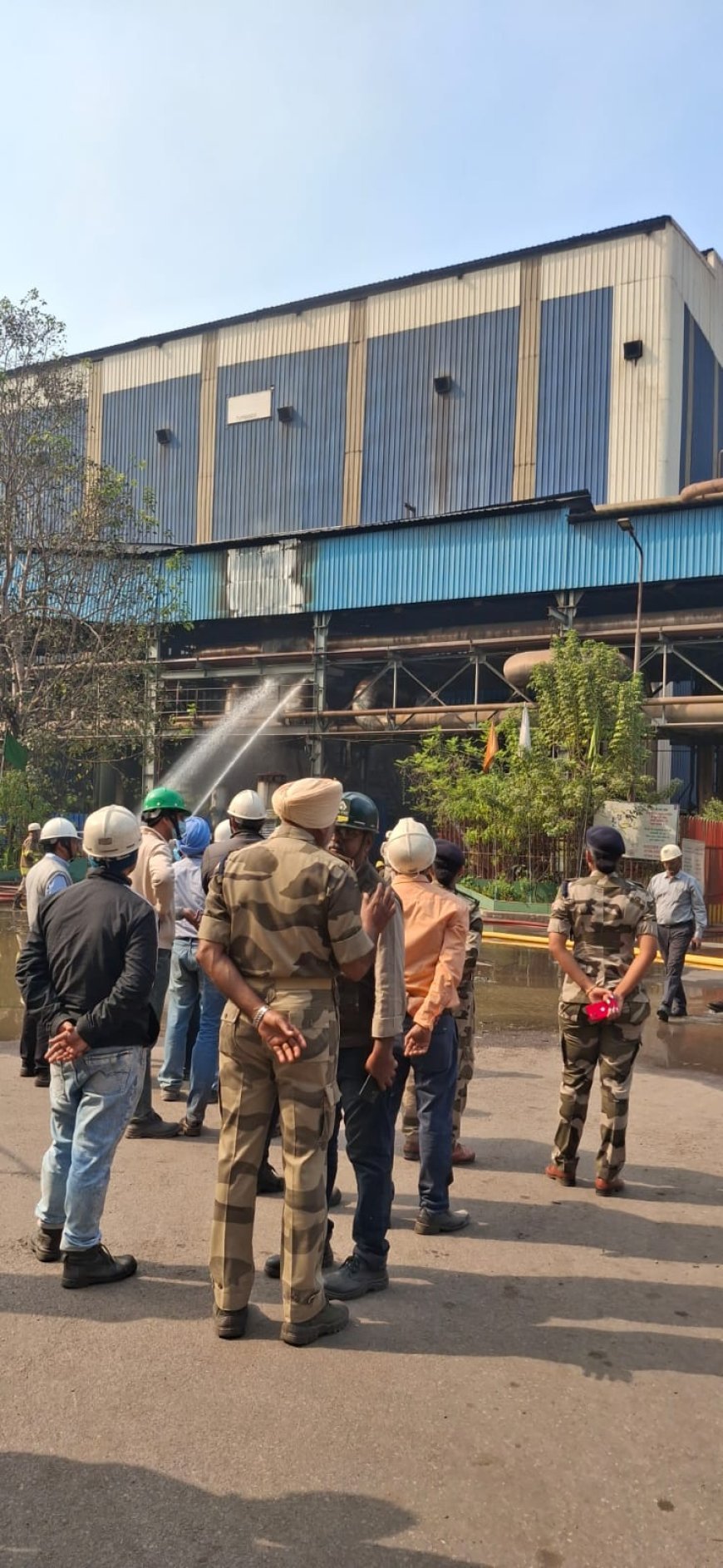 भिलाई स्टील प्लांट में भीषण आग, PBS-2 क्षेत्र में बड़ा हादसा; करोड़ों का नुकसान संभावित