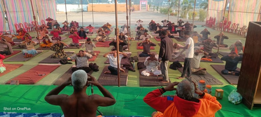 गायत्री गुरुकुल पोड़ी में पांच दिवसीय प्राकृतिक चिकित्सा शिविर, चतुर्थ दिवस योग सत्र में उमड़ी स्वास्थ्य साधकों की भीड़