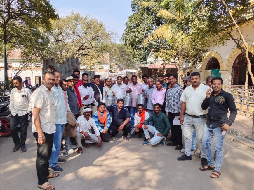 वचन डेयरी के भ्रामक विज्ञापन के विरोध में यादव समाज ने कलेक्टर को सौंपा ज्ञापन