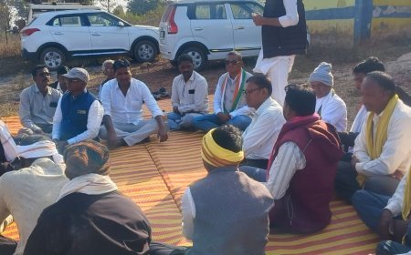 झलमला मंडल में कांग्रेस की जन चौपाल, मनरेगा में बदलाव को लेकर मोदी सरकार पर साधा निशाना