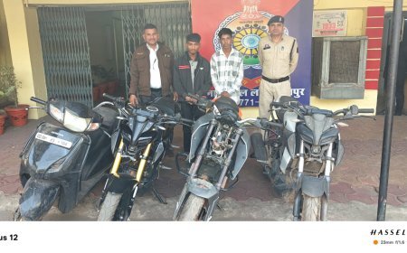 चार थाना क्षेत्रों से दोपहिया वाहन चोरी करने वाले दो शातिर चोर गिरफ्तार, 3 लाख के वाहन जब्त