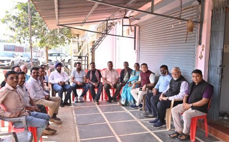 लोकतंत्र की नींव मजबूत करने का अभियान: विधायक डॉ. संपत अग्रवाल ने बसना में SIR बैठक को किया संबोधित