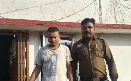 दोपहिया वाहन में लिफ्ट देकर चोरी करने वाला आरोपी शंकर देवांगन गिरफ्तार, नगदी व वाहन जप्त