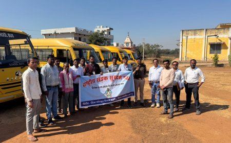 सड़क सुरक्षा माह 2026 के तहत बालोद में स्कूली बसों का संयुक्त चेकिंग शिविर, 24 बसों का किया गया निरीक्षण