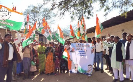 मनरेगा बचाओ संघर्ष अभियान के तहत कुसमी में कांग्रेस की पंचायत जनसंपर्क पदयात्रा शुरू, मजदूर विरोधी नीतियों के खिलाफ हुआ प्रदर्शन