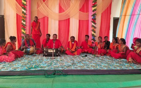 पातररास में श्रद्धा और भक्ति के साथ रामायण का भव्य पूजन, जय श्रीराम के उद्घोष से गूंजा क्षेत्र