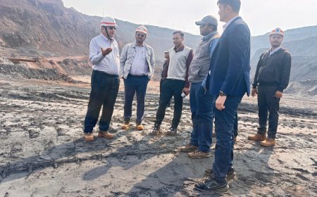 किरंदुल खनन क्षेत्र का कलेक्टर ने किया गहन निरीक्षण, सुरक्षा, पर्यावरण संरक्षण और क्षेत्रीय विकास पर दिया जोर