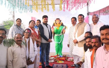 ग्राम मोहदी में विधायक अनुज शर्मा ने किया 'छत्तीसगढ़ महतारी' प्रतिमा का भव्य अनावरण, संस्कृति और गौरव का उत्सव