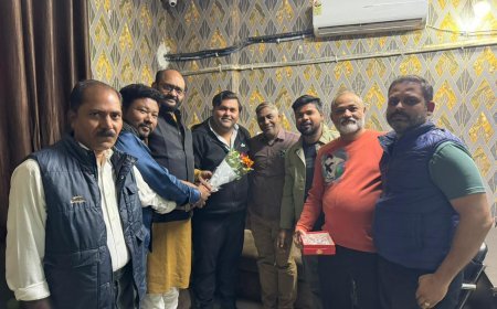 गुरु घासीदास कांग्रेस कमिटी के ब्लॉक अध्यक्ष मिलिंद गौतम ने शंकर नगर वार्ड 30 में ली संगठनात्मक बैठक