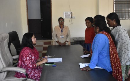 जनदर्शन में डिप्टी कलेक्टर प्राची ठाकुर ने सुनी आम लोगों की समस्याएं, त्वरित निराकरण के दिए निर्देश