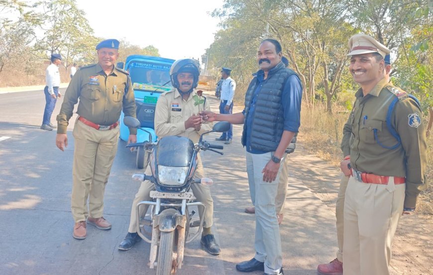 37वें राष्ट्रीय सड़क सुरक्षा माह के अंतर्गत हेलमेट जन-जागरूकता बाइक रैली एवं वितरण कार्यक्रम का आयोजन