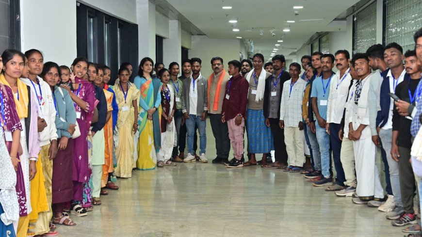 उपमुख्यमंत्री विजय शर्मा ने सुकमा जिले के ग्राम पंचायत प्रतिनिधियों से की मुलाकात, गांवों के समग्र विकास और वनोपज से आजीविका पर हुई चर्चा