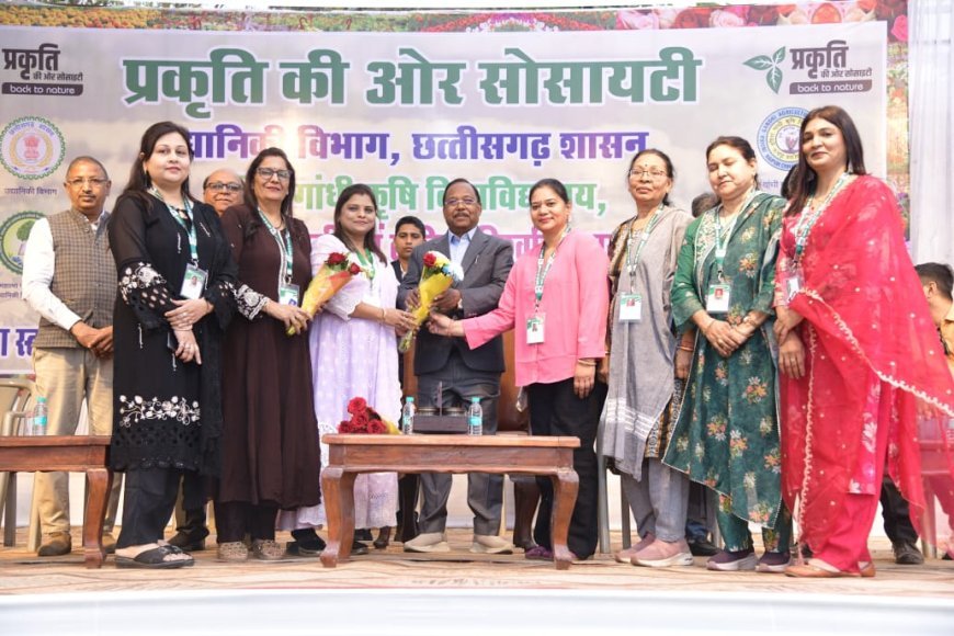 फूलों से सजी विधानसभा व घड़ी चौक देख अभिभूत हुए कृषि मंत्री रामविचार नेताम, पुष्प प्रदर्शनी को बताया प्रेरणादायी