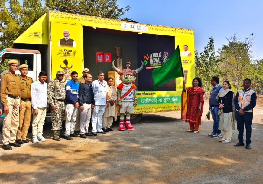 खेलो इंडिया नेशनल ट्राइबल गेम्स: कलेक्टर दिव्या मिश्रा ने ’मशाल गौरव यात्रा’ वाहन को हरी झंडी दिखाकर किया रवाना