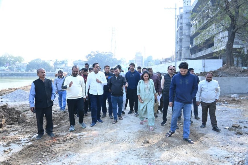 कर्बला तालाब सौंदर्यीकरण में लापरवाही पर भड़के विधायक राजेश मूणत, दोषी अधिकारियों को हटाने के दिए निर्देश