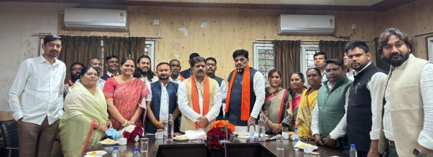 उपमुख्यमंत्री विजय शर्मा का जिला पंचायत रायपुर निरीक्षण, 25 लाख रुपए से नवीनीकरण की घोषणा