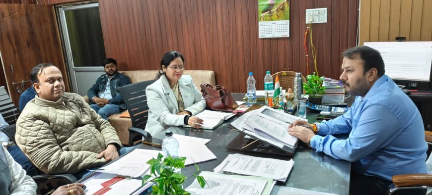 मनेन्द्रगढ़ मेडिकल कॉलेज को मिला प्रशासनिक नेतृत्व: डॉ. रंजना सिंह आर्या बनीं अधिष्ठाता, डॉ. अरूणेश सिंह को अधीक्षक का प्रभार