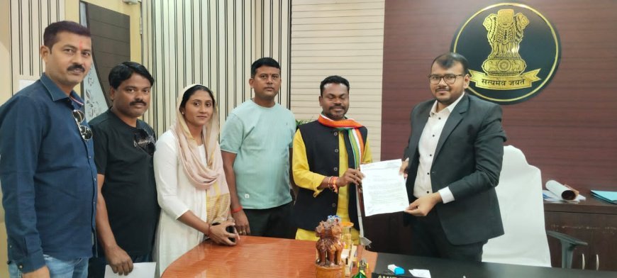 पेसा कानून के तहत शेष तेंदूपत्ता खरीदी का अधिकार पंचायतों को देने की मांग, कवासी हरीश लखमा ने मुख्यमंत्री के नाम सौंपा ज्ञापन