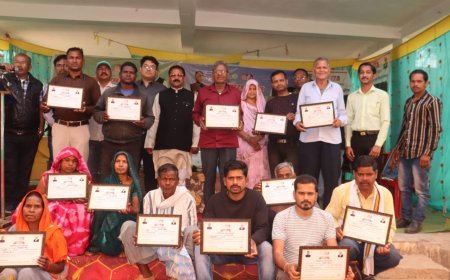 प्रधानमंत्री सूर्य घर मुक्त बिजली योजना का शिविर सिवनी में संपन्न, उपभोक्ताओं को प्रशस्ति पत्र देकर किया गया सम्मानित