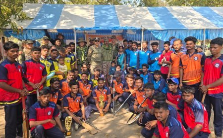 Sukma News : नागाराम में क्रिकेट टूर्नामेंट बना बदलाव की मिसाल, बुरकापाल शहीदों को दी श्रद्धांजलि