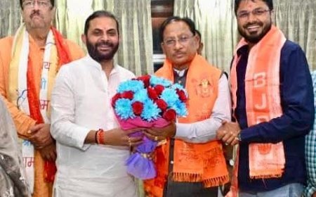 मुख्यमंत्री विष्णु देव साय के जन्मदिवस पर भाजयुमो का ‘हितग्राही संपर्क एवं सम्मान अभियान’, अभिनंदन पत्र का हुआ विमोचन