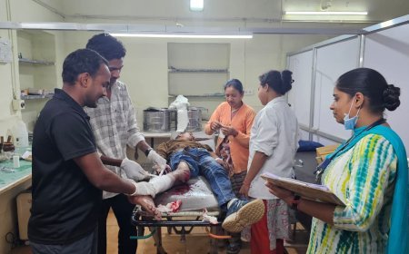 खैरागढ़ नगर पालिका के सहायक राजस्व निरीक्षक को अज्ञात वाहन ने मारी टक्कर, हालत गंभीर, मेडिकल कॉलेज रेफर