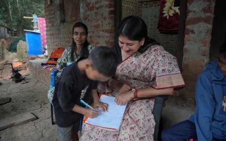 दूरस्थ वनांचलों तक पहुंचा आयोग, फोस्टर केयर में पल रहे बच्चों का जाना हाल