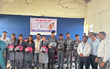 आईटीआई पुलगांव में सड़क सुरक्षा जागरूकता कार्यक्रम, 40 विद्यार्थियों को निःशुल्क हेलमेट वितरण