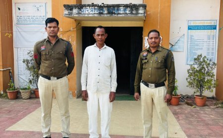 महासमुंद जिले में अवैध महुआ शराब के खिलाफ बड़ा अभियान, 132 लीटर शराब जब्त, 4 आरोपी गिरफ्तार