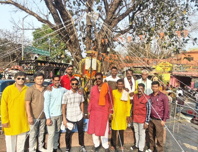 सुत सारथी समाज ने चंगोराभाठा रायपुर में धूमधाम से मनाई श्री सुमंत जी महाराज जयंती, भव्य शोभायात्रा में उमड़ा जनसैलाब