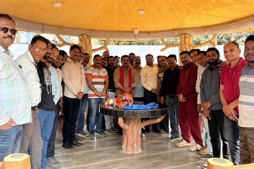 कबीरधाम प्रेस क्लब का गठन, सूर्या चंद्रवंशी बने प्रथम जिलाध्यक्ष, उपमुख्यमंत्री विजय शर्मा से की सौजन्य भेंट