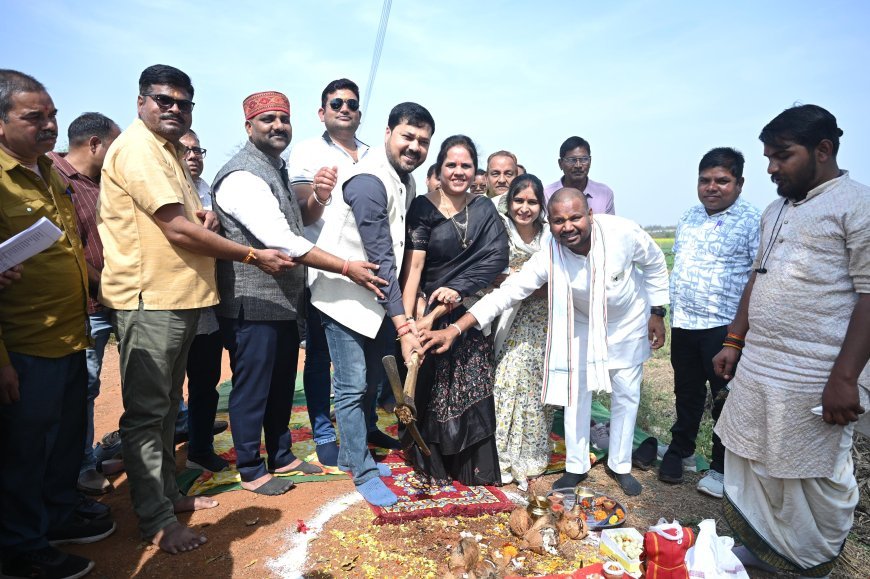 जोरा मुक्तिधाम का होगा शीघ्र सौंदर्यीकरण, वार्ड 51 में बनेगी नई सीसी रोड, विधायक अनुज शर्मा एवं महापौर मीनल चौबे ने किया भूमिपूजन