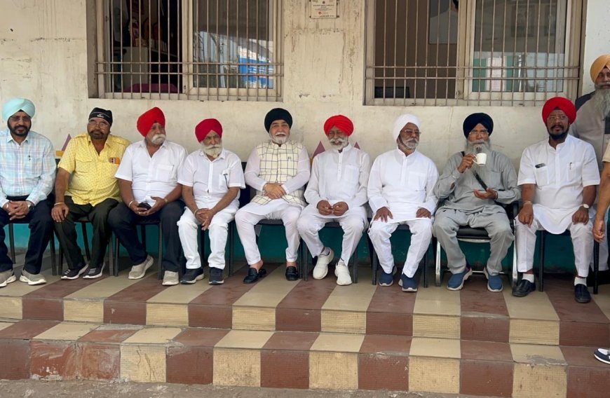 पूर्व विधायक कुलदीप जुनेजा के कार्यालय में एसजीपीसी अध्यक्ष हरजिंदर सिंह धामी का आत्मीय स्वागत