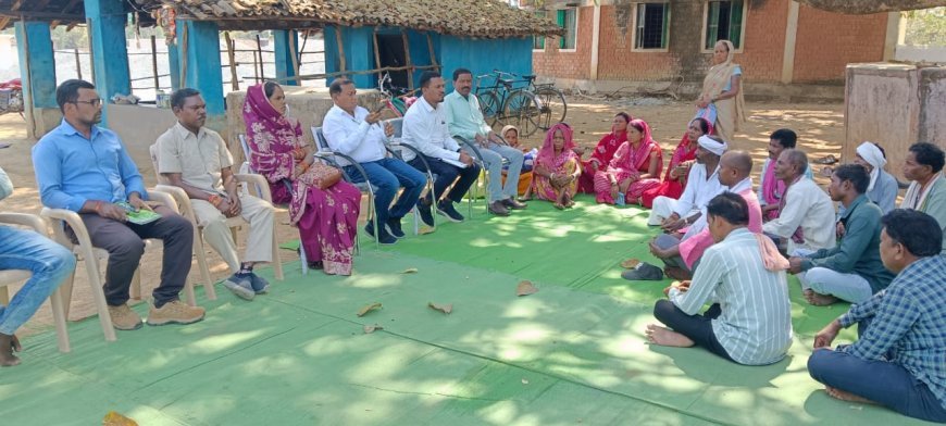ग्राम पंचायत भैंसामुण्डा में आवास चौपाल आयोजित, हितग्राहियों को समय-सीमा में आवास पूर्ण करने के निर्देश