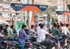 अफवाहों से मची अफरा-तफरी: पेट्रोल पंपों पर उमड़ी भीड़, संचालकों ने कहा—कमी नहीं
