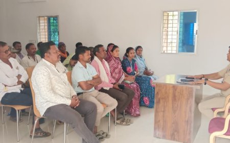 होली पर्व के मद्देनज़र धमतरी पुलिस सतर्क — सभी थाना/चौकी क्षेत्रों में शांति समिति की बैठक संपन्न