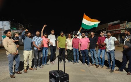 भारत की ऐतिहासिक जीत पर नगरी में जश्न, बाजरंग चौक में आतिशबाजी और रैली के साथ मनाई खुशी