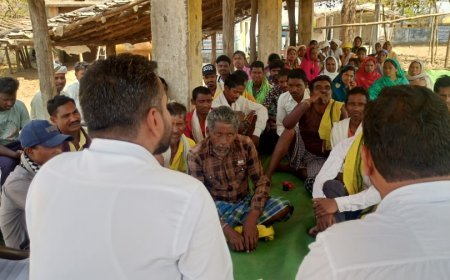 जनमन आवास में प्रगति लाने वनांचल में लग रही चौपाल, हितग्राहियों से संवाद कर समस्याओं का समाधान