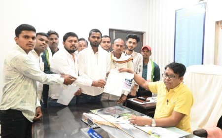 17 महीनों से अधूरा पड़ा साइंस चौक निर्माण कार्य, नगर पालिका पर NSUI का हमला