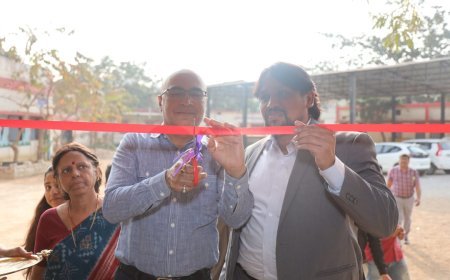 एमएमआई नारायणा हॉस्पिटल की पहल: रायपुर के चार सरकारी स्कूलों को मिला सहयोग