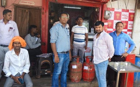 बेमेतरा में घरेलू गैस का व्यावसायिक उपयोग पकड़ा गया, खाद्य विभाग की जांच में 10 सिलेंडर जब्त